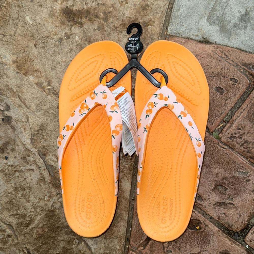 Crocs Peach Beach Sandals
